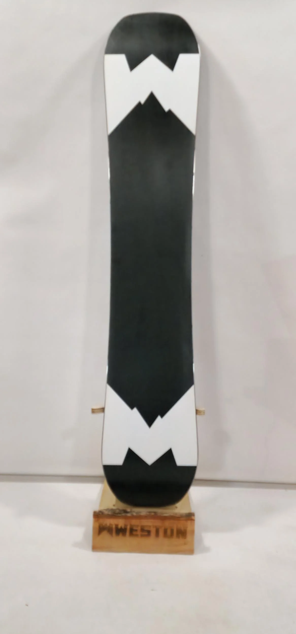 #275 Dream Machine Snowboard Demo 152 Great Condition - Image 3