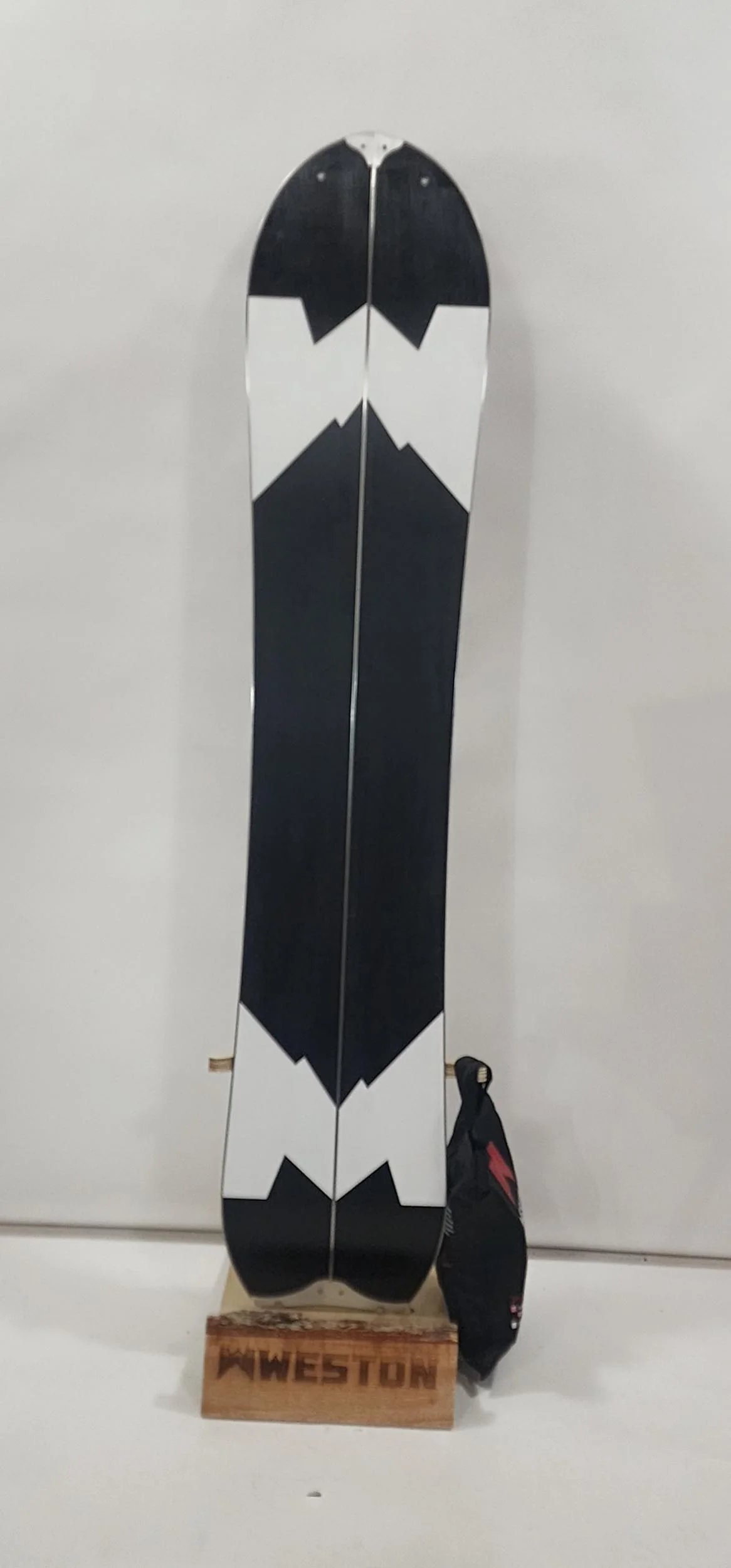 #283 25/26 Eclipse Splitboard Demo 145 w/skin #1 Great Condition - Image 3